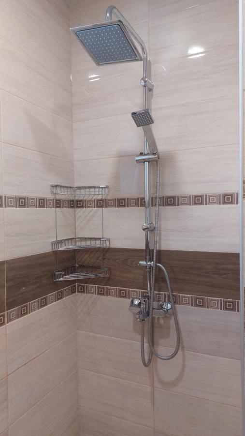 Апартамент Pink & Blue - 2Bdr With Balcony - Wi-Fi Varna Esterno foto