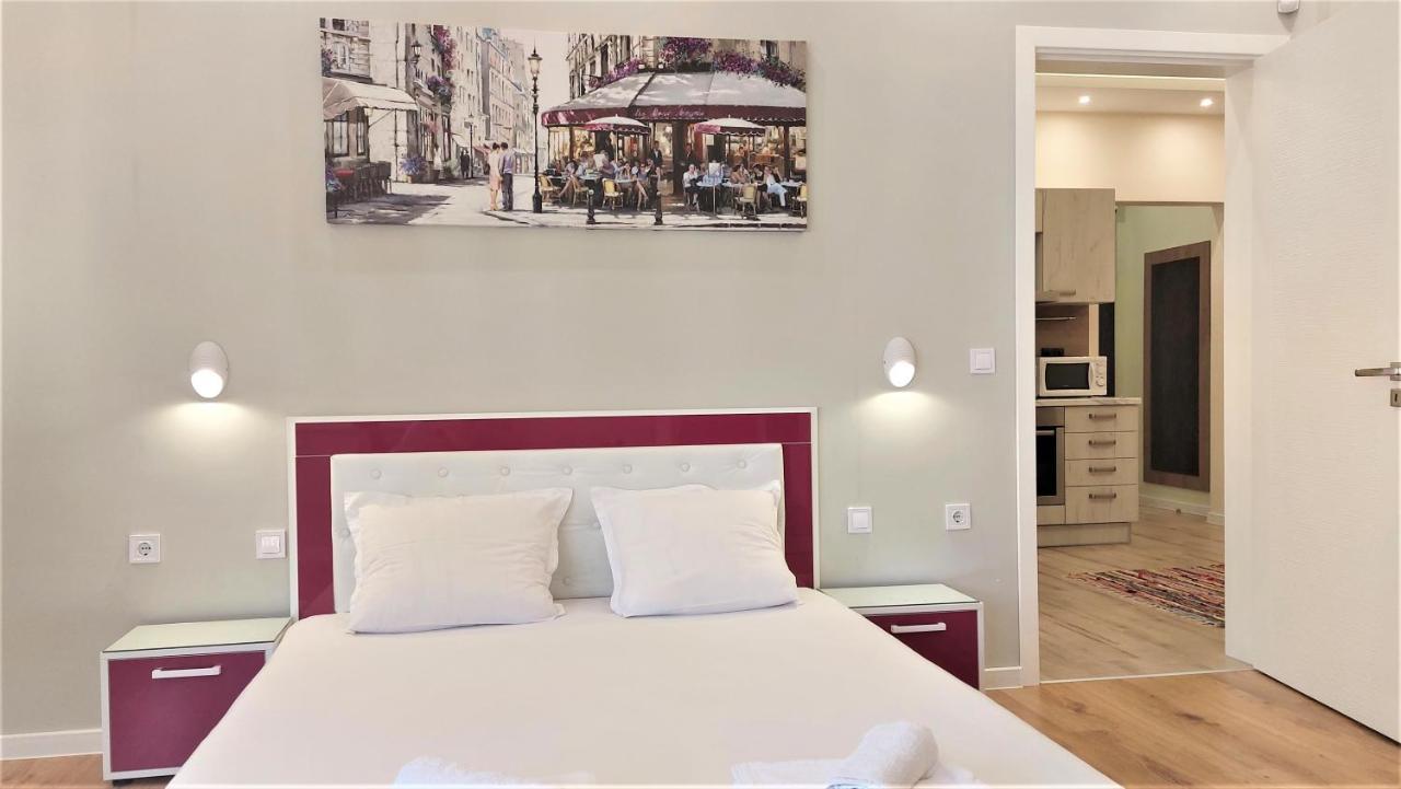 Апартамент Pink & Blue - 2Bdr With Balcony - Wi-Fi Varna Esterno foto