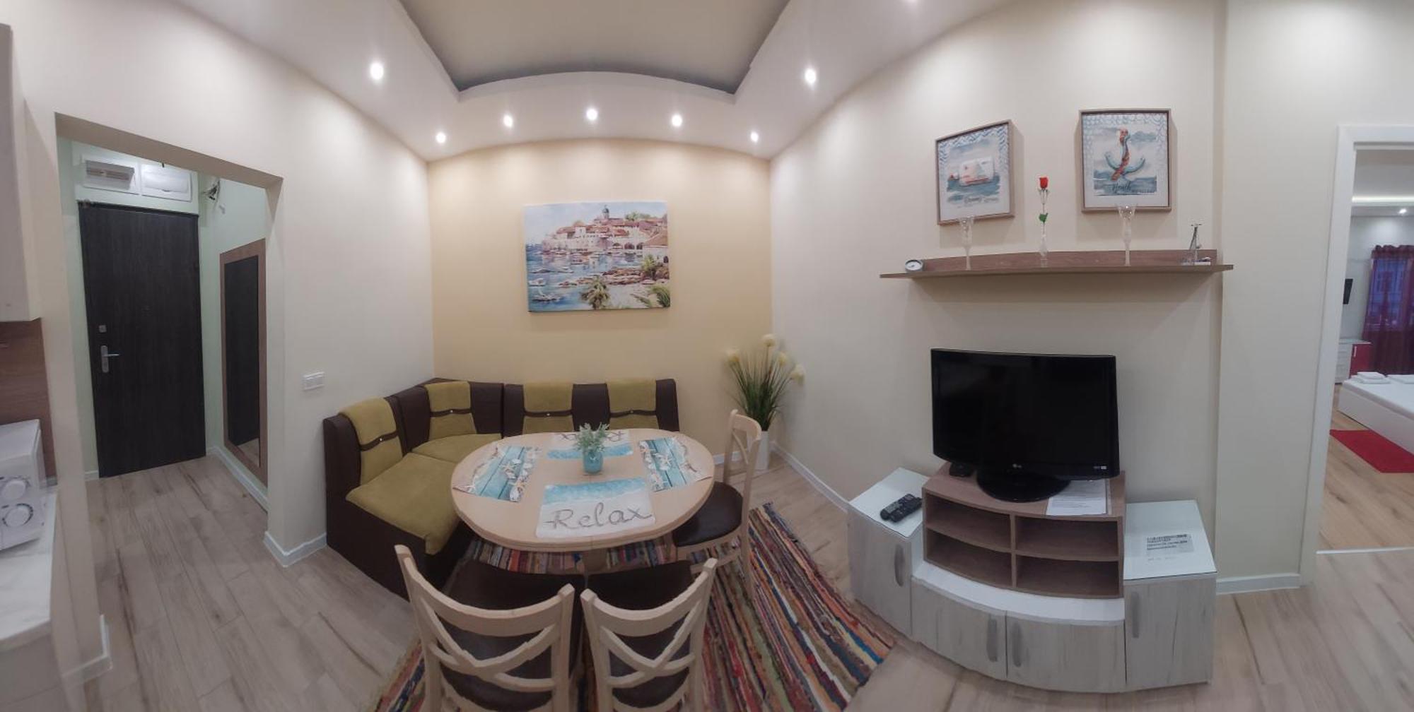 Апартамент Pink & Blue - 2Bdr With Balcony - Wi-Fi Varna Esterno foto
